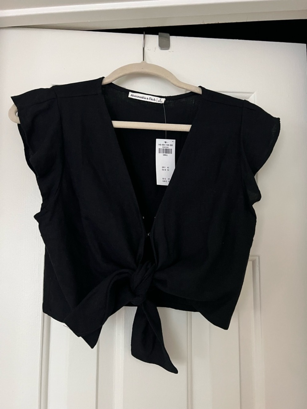 NWT Abercrombie & Fitch Black Tie-Front Crop Top